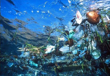 Avonden - 'Plastic soep'
