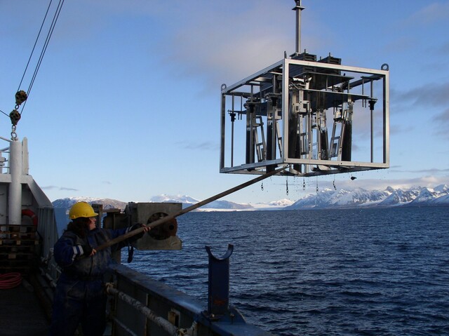 Override of the title spitsbergen boren