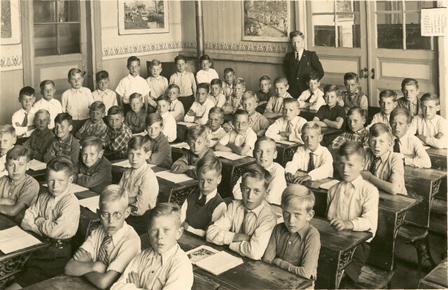 Override of the title Schoolklas 1947