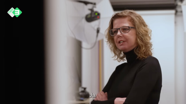 Baas gaat HELEMAAL LOS op stagiair