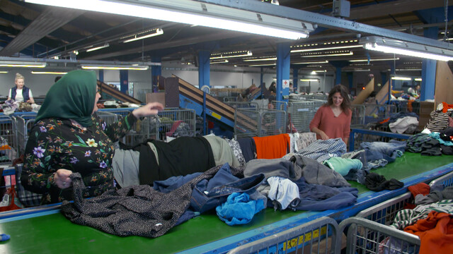 Override of the title Kleding sorteercentrum